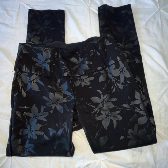 Soft Surroundings Ankle Length Black Metallic Floral Twilight Pant  SIZE SMALL - Picture 10 of 10